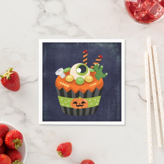 Niedlicher und grauenhafter Halloween Cupcake mit Serviette (Beispiel)