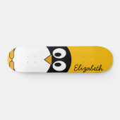 Niedlicher und moderner Cartoon Pinguin Skateboard (Horizontal)