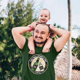 Niedlicher Vater und Kind am Ersten Vatertag T-Shirt
