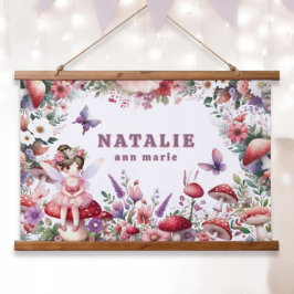 Niedlicher verzauberter Märchengarten Personalisie Wandteppich Mit Holzrahmen