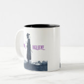 Niedlicher Viktorianischer Menschentraum glaubte Z Zweifarbige Tasse (Vorderseite Links)