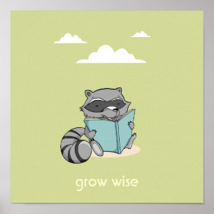 Niedlicher Waschbär beim Lesen eines grünen Bücher Poster