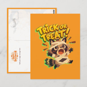 Niedlicher Waschcoon in Mumie-Kostüm mit Trick ode Postkarte