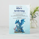 Niedlicher Wasserfarbenblauer Drache 1. Geburtstag Einladung (Stehend Vorderseite)
