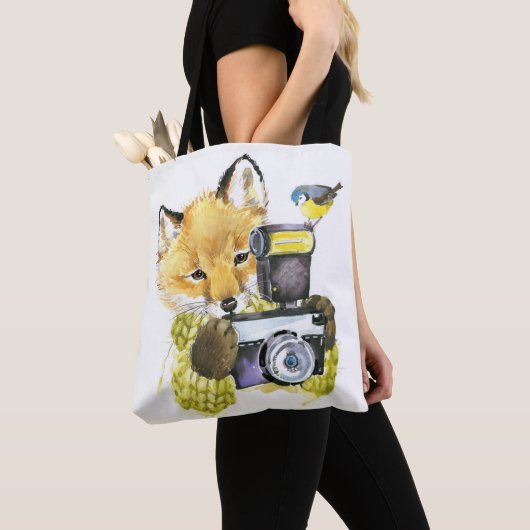 Niedlicher WatercolorFox, der Fotos macht Tasche (Von Nahem)
