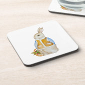 Niedlicher Weihnachtshase mit einem Korb mit Ficht Getränkeuntersetzer (Linke Seite)