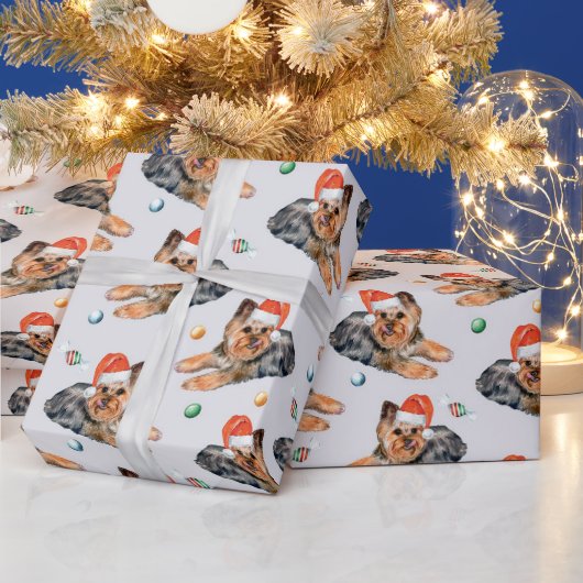 Niedlicher Weihnachtshund mit Weihnachtsmannmütze Geschenkpapier (Feiertage)