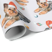 Niedlicher Weihnachtshund mit Weihnachtsmannmütze  Geschenkpapier (Rolleneckpunkt)