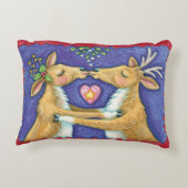 Niedlicher Weihnachtsmann, Romantischer Kuss und M Dekokissen (Rückseite)