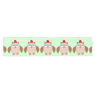 Niedlicher Weihnachtsmeisterkandidat Kurzer Tischläufer