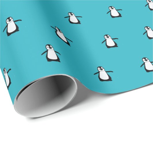 Niedlicher Weihnachtspenguin Blauer Winter Geschenkpapier (Rolleneckpunkt)