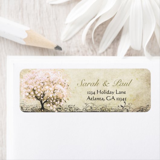 Niedlicher, weißer, geblähter Tree, leicht rosa Pu (Insitu)