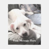 Niedlicher weißer Labrador Retriever Mix Dose mit Fleecedecke (Vorderseite)