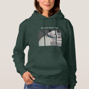Niedlicher weißer Welpenhund mit grünem Scarf Hübs Hoodie