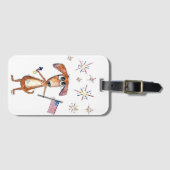 Niedlicher, weißlicher, patriotischer Hund mit Fah Gepäckanhänger (Vorderseite (Horizontal))