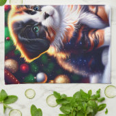 Niedlicher Welpe und Katze unter Weihnachtsbaum Geschirrtuch (Gefaltet)