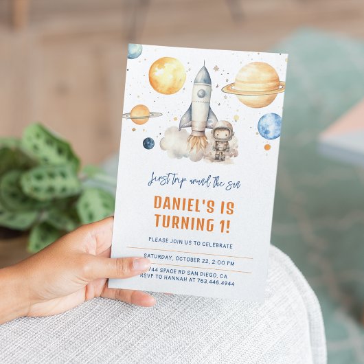 Niedlicher Weltraumplanet Junge zum ersten Geburts Einladung