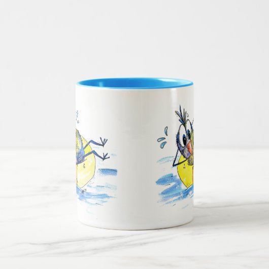 Niedlicher Whimsical Bird auf Floß Zweifarbige Tasse (Mittel)