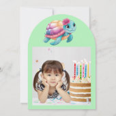 Niedlicher Whimsical Floral Turtle Girly Kindergeb Einladung (Rückseite)