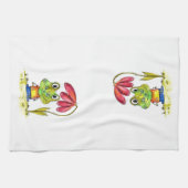 Niedlicher Whimsical Green Frosch unter einer rote Geschirrtuch (Horizontal)