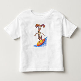 Niedlicher Whimsikaler Hund auf der Surfboard Kleinkind T-shirt