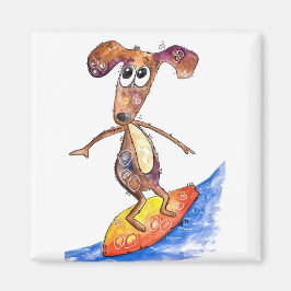 Niedlicher Whimsikaler Hund auf der Surfboard Magnet
