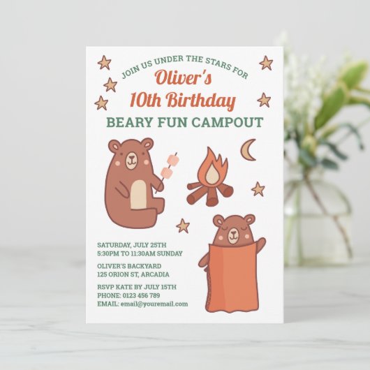 Niedlicher Whimsischer Bär Camping Geburtstag Einladung (Stehend Vorderseite)