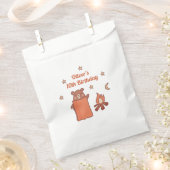 Niedlicher Whimsischer Bär Camping Geburtstag Geschenktütchen (Ausgeschnitten)