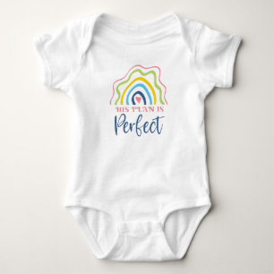 Niedlicher White Baby Bodysuit Strampler