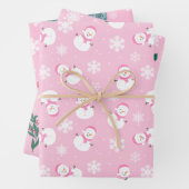 Niedlicher Winterschnee in hellrosa und weiß Geschenkpapier Set (Beispiel)