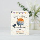 Niedlicher Witz ist Halloween-Party brauen Postkarte (Stehend Vorderseite)