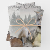 Niedlicher Wolf Eichhörnchen Winterschneewald Weih Geschenkpapier Set (Beispiel)