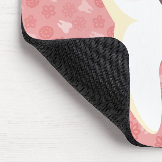 Niedlicher Zahn - rosa kundengerechtes Mousepad (Ecke)