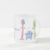 Niedlicher Zahnbürste Zahnpasta-Cartoon Mattglastasse (VorderseiteRechts)