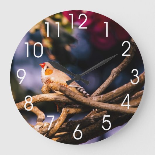 Niedlicher Zebra-Fink auf Zweigen Große Wanduhr (Vorderseite)