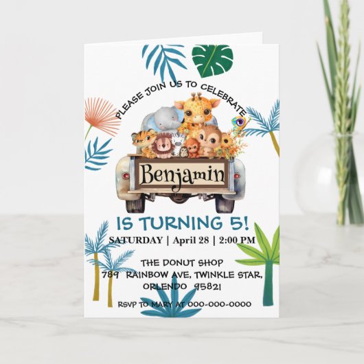 Niedlicher Zoo-Dschungelbaum Traktor Junge Geburts Einladung (Vorderseite)