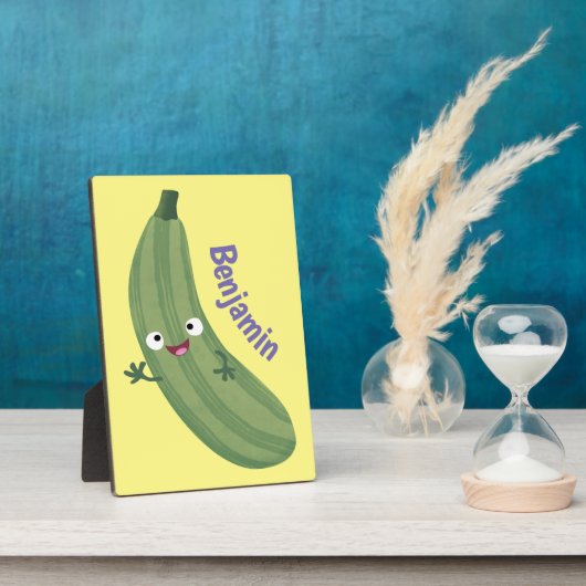 Niedlicher Zucchini-Happy-Cartoon Fotoplatte (Seite)