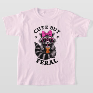 Niedliches aber wildes lustiges bunter Waschbär mi T-Shirt