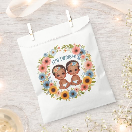 Niedliches Afrikanisches Twin Boys Kinderdusche Wa Geschenktütchen (Ausgeschnitten)