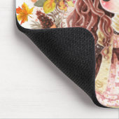 Niedliches Animemädchen mit Herbst-Blätter Mousepad (Ecke)