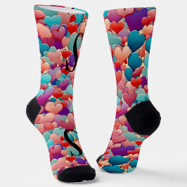 Niedliches aquamarines Rosa, lila Herzen, Monogram Socken