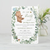 Niedliches Baby Bear Greenery Boy Baby Dusche Einl Einladung (Stehend Vorderseite)