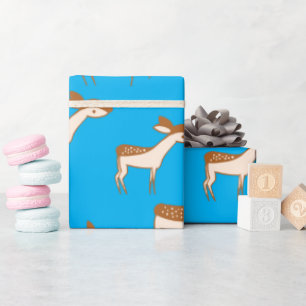 Niedliches Baby Deh und Familie auf Sky Blue Geschenkpapier