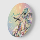 Niedliches Baby Dragon Ei auf Regenbogen Große Wanduhr (Winkel)