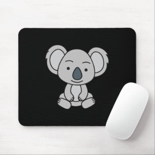 Niedliches Baby Koala mit einem Lächeln im Boden Mousepad