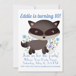 Niedliches Baby Raccoon mit Blume zum Geburtstag Einladung