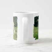 Niedliches Baby Sheep Muddy Face in Meadow Jumbo-Tasse (Rückseite)