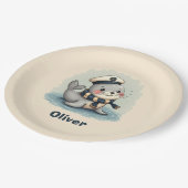 Niedliches Baby-Siegel mit Sailor-Hut und Scarf Pappteller (Schrägansicht)