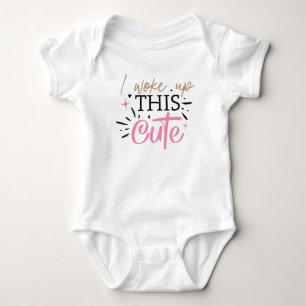 Niedliches Baby-Sprichwort Baby Strampler