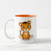Niedliches Baby Tiger Animal Cartoon & Monogram Zweifarbige Tasse (Links)